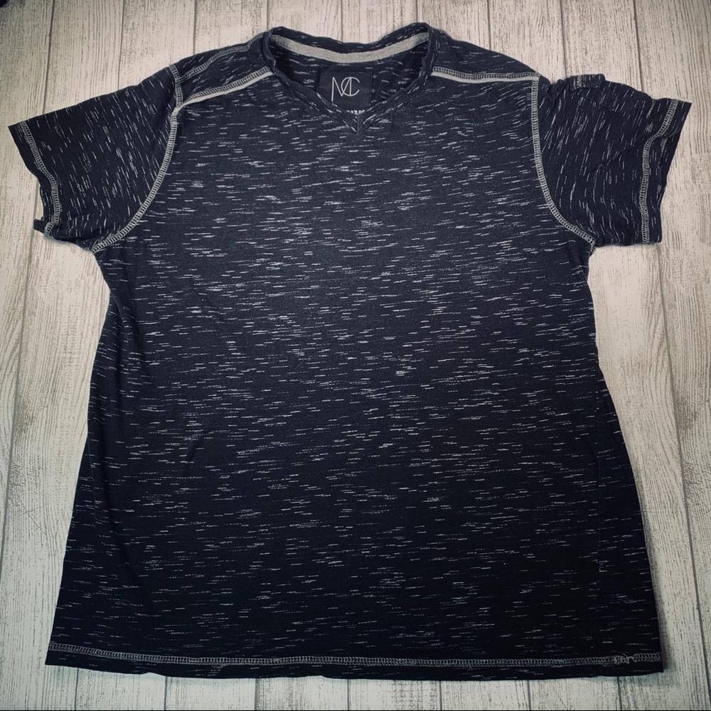 Modern culture Men's v-neck casual shirt